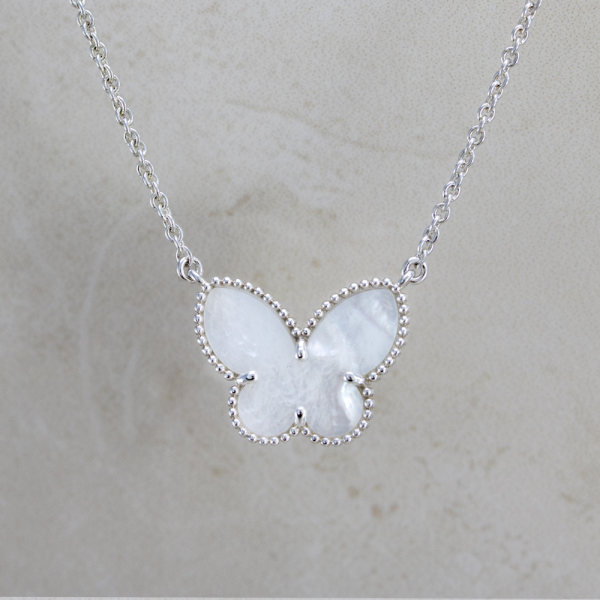 Silver Necklace CLOVER Butterfly With Mother-of-pearl