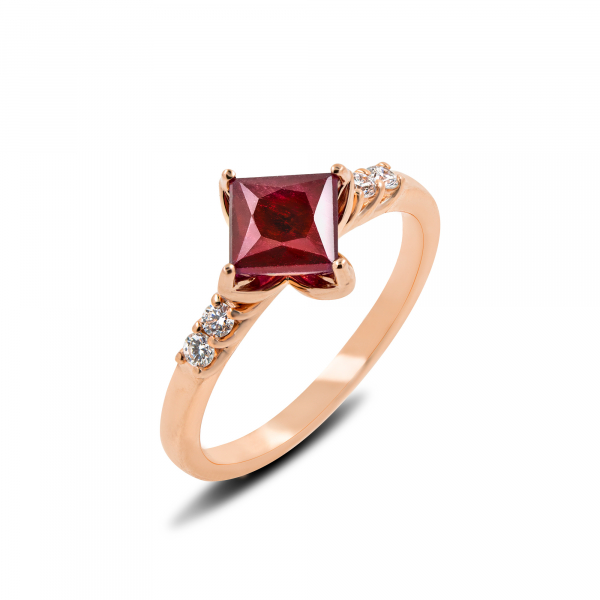 Gold Ring With Ruby