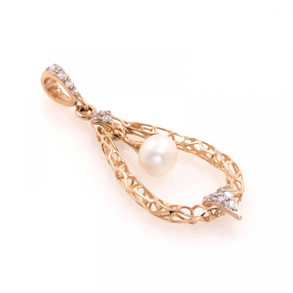 Pearl Drop Rose Gold Pendant